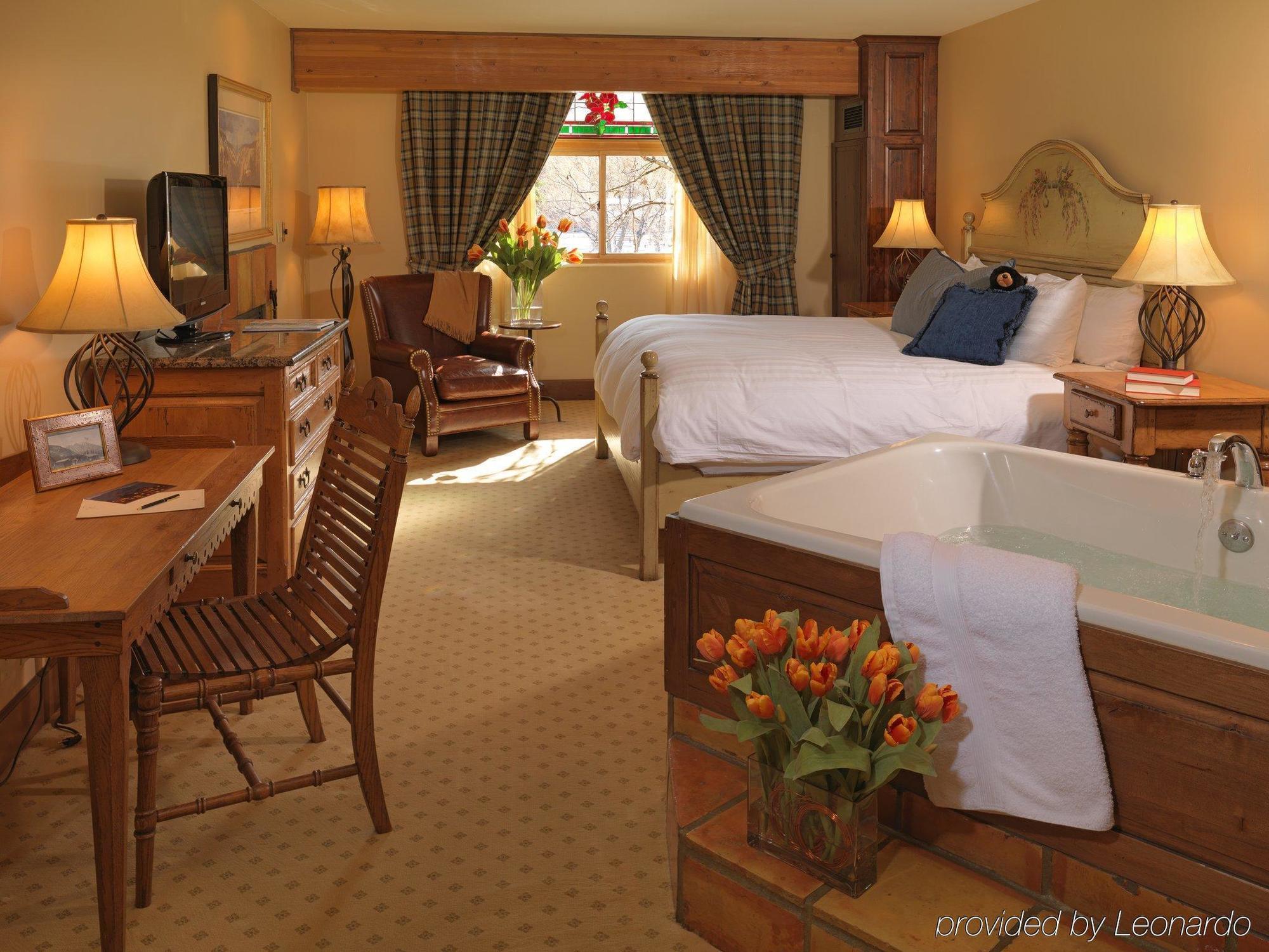 The Rusty Parrot Lodge And Spa แจ็กสัน ห้อง รูปภาพ